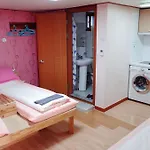 Bong Backpackers