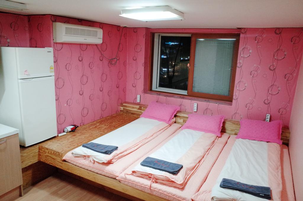Hostel Bong Backpackers