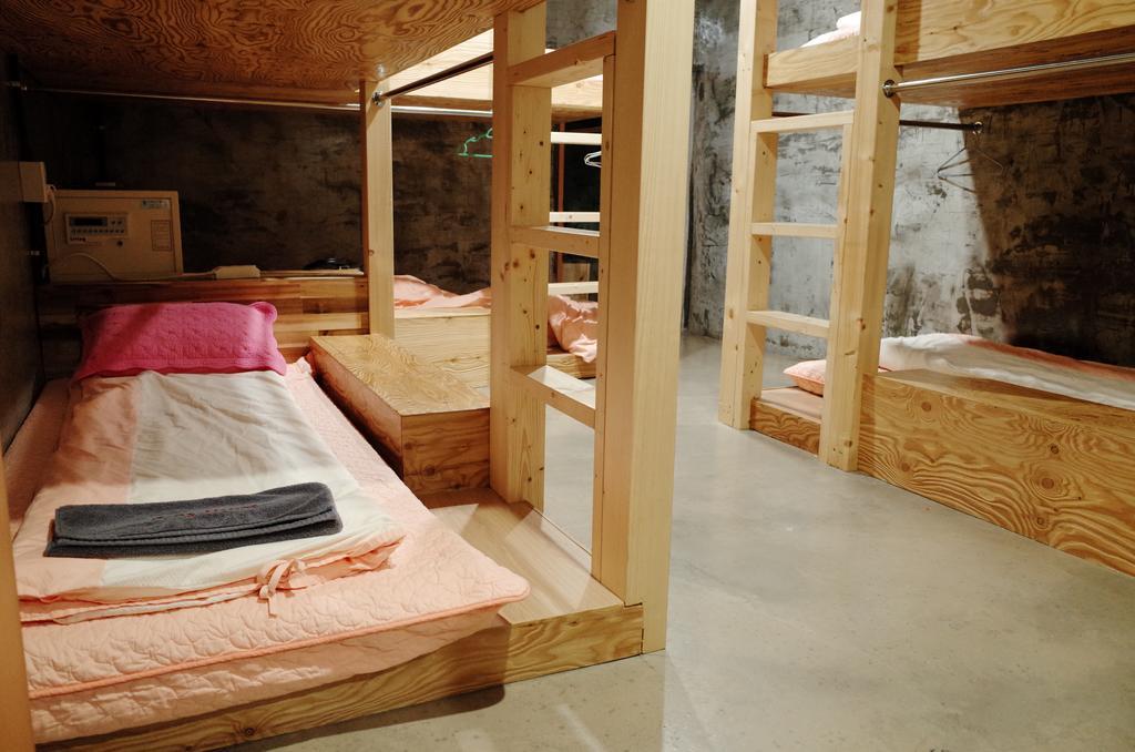 Bong Backpackers Hostel
