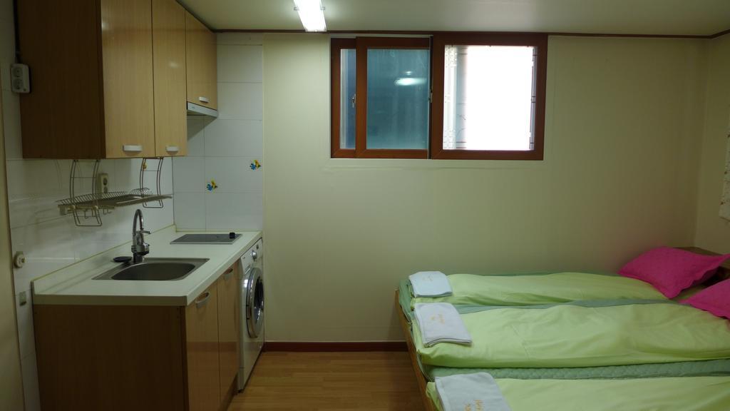 Hostel Bong Backpackers Seoul