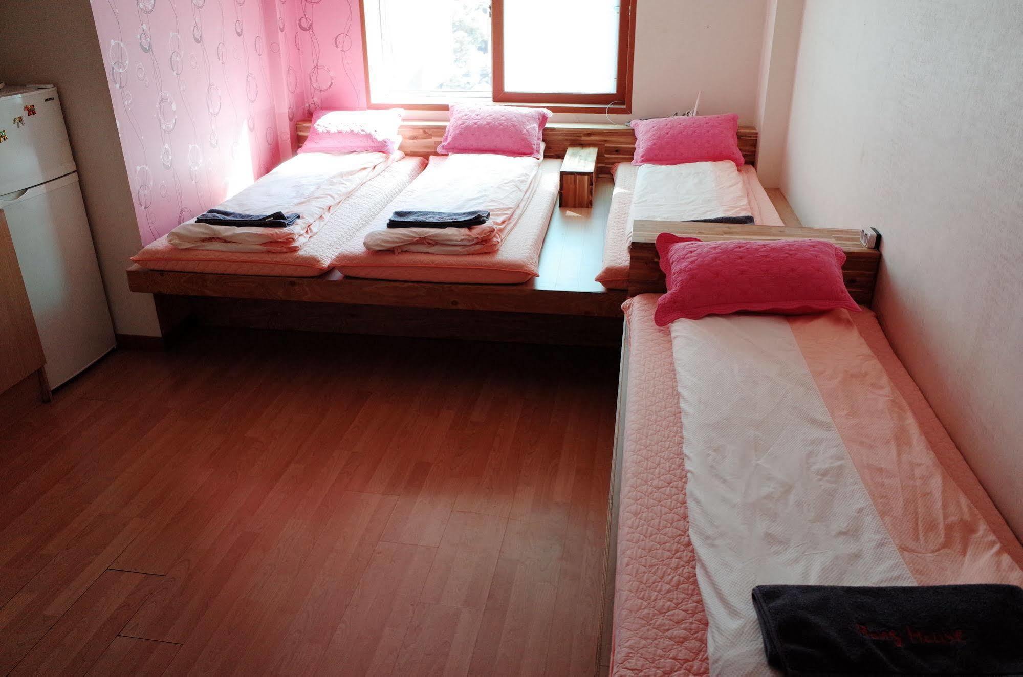 Hostel Bong Backpackers Seoul